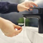 keeping your invisalign trays clean by rinsing