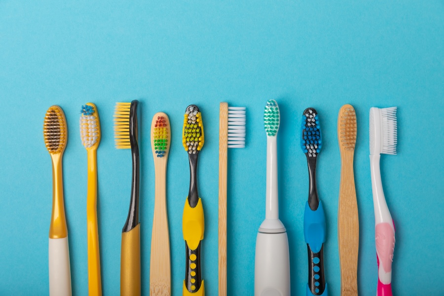 group of toothbrushes, travel with toothbrush